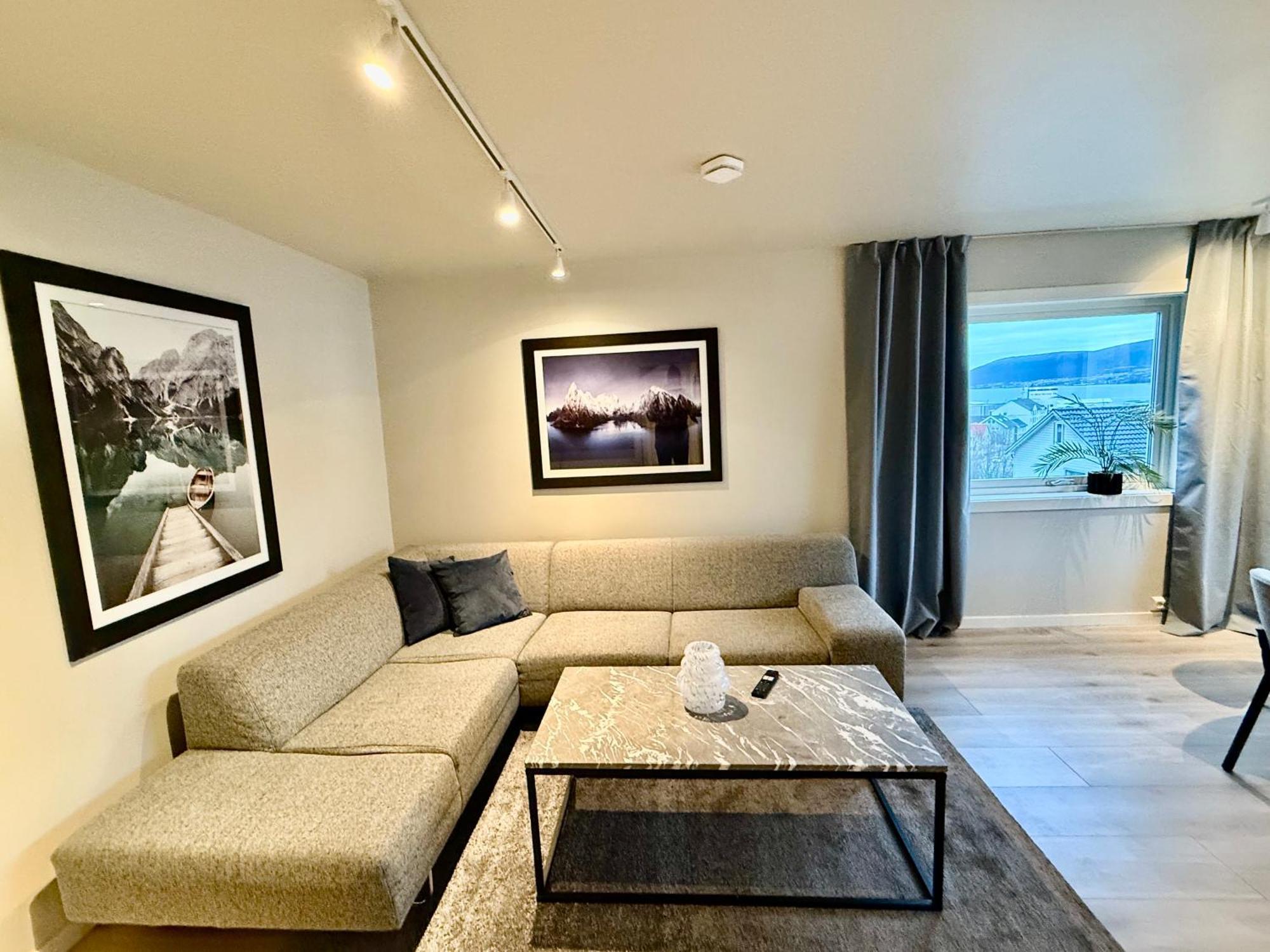 Lyngen - Tag Apartments Тромсё Экстерьер фото