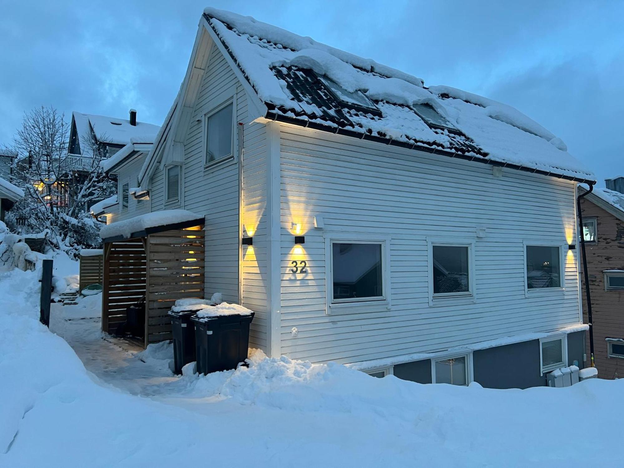 Lyngen - Tag Apartments Тромсё Экстерьер фото